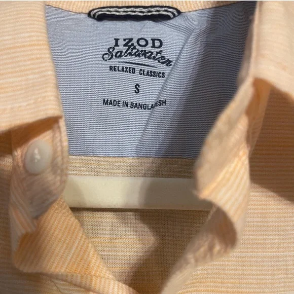 IZOD Men’s Peach Short Sleeve Button-Down Shirt NWT Size Small – Saltwater Fit - Picture 3 of 3
